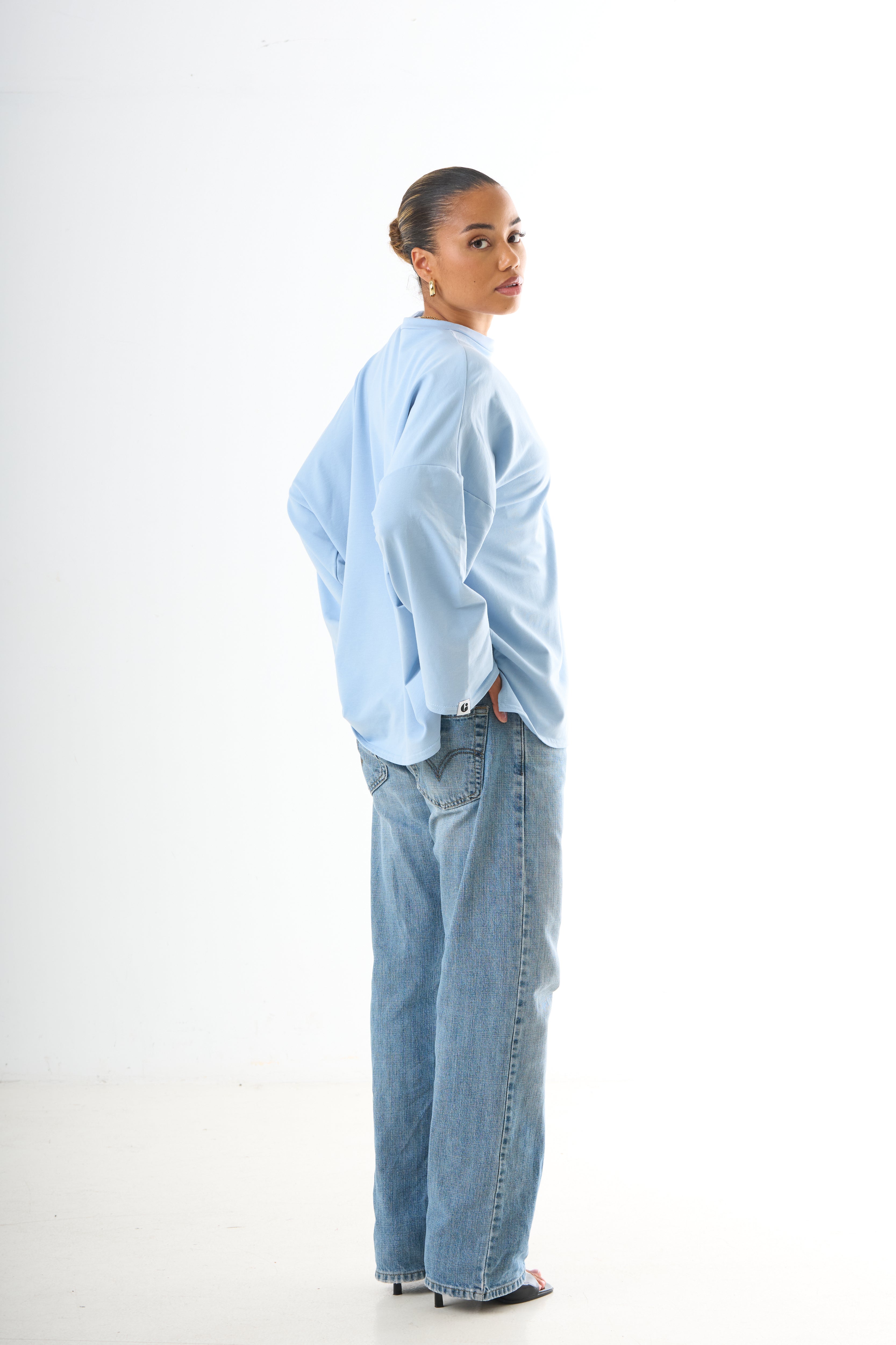 Oversized Long-sleeved T-shirt - Light Blue-3