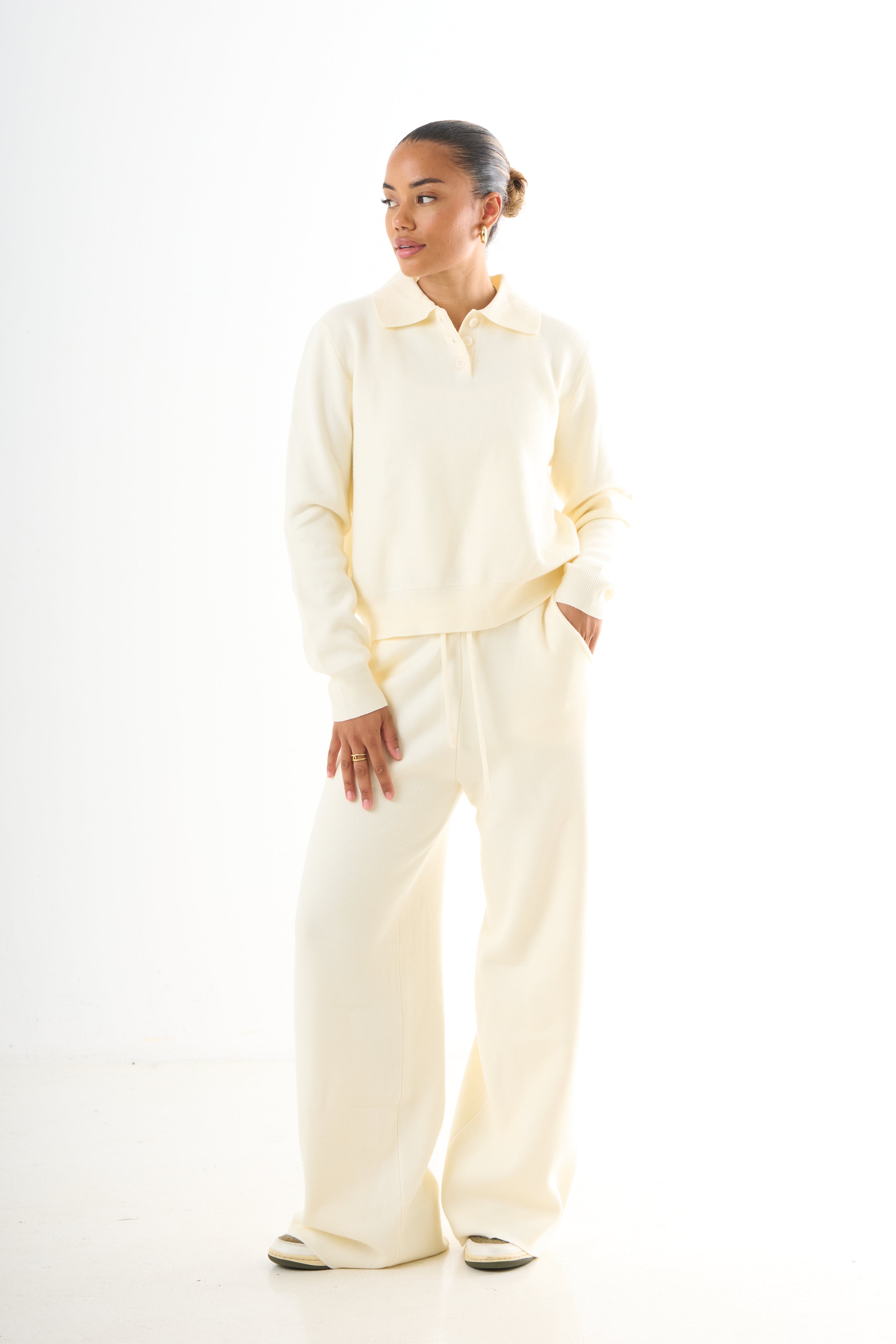 V-neck Knitwear Set - Cream-4